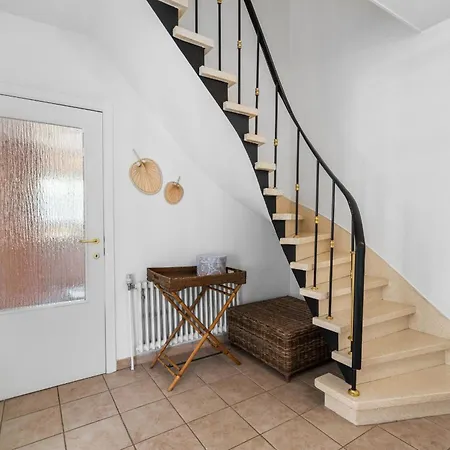 别墅 Maria Aan Zee Met Prive Parking 8p