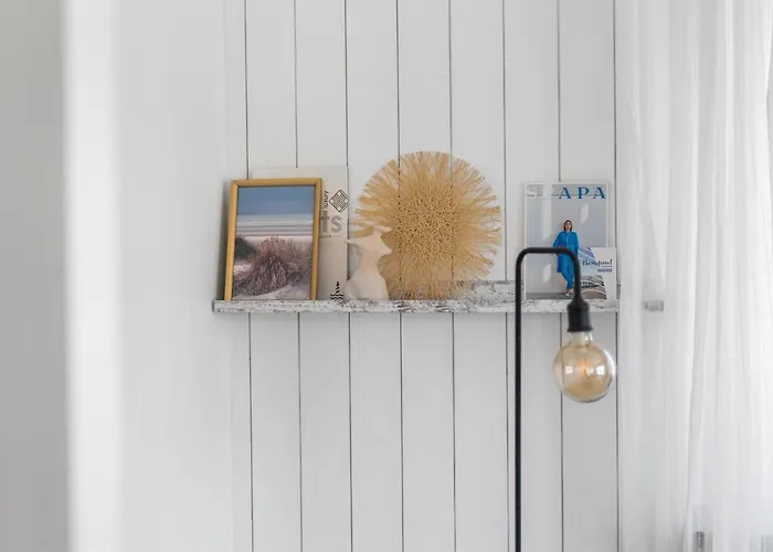 Maria Aan Zee Met Prive Parking 8p