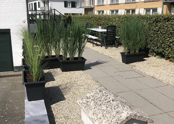 Maria Aan Zee Met Prive Parking 8p