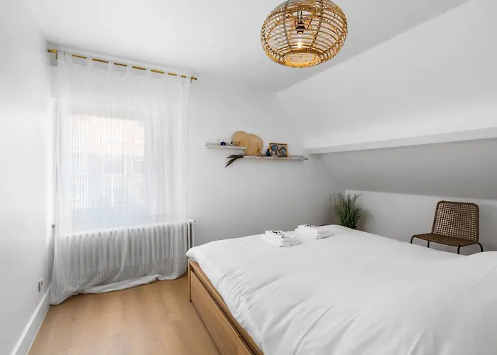 Maria Aan Zee Met Prive Parking 8p Villa