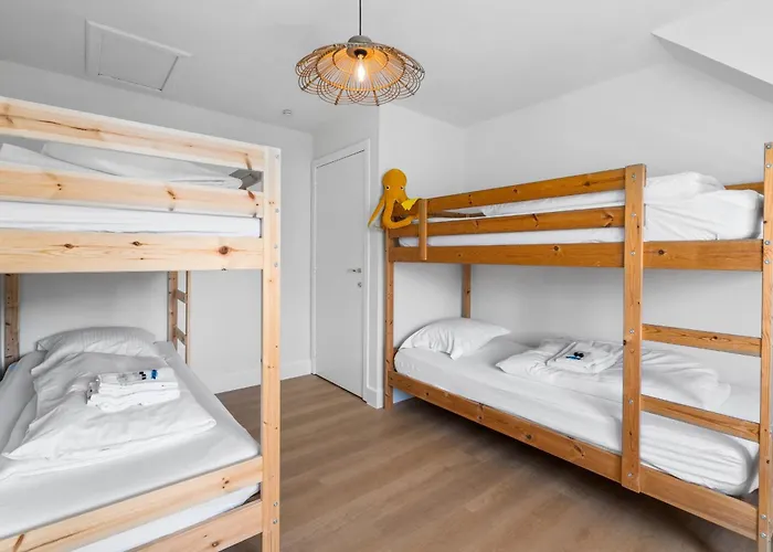 Villa Maria Aan Zee Met Prive Parking 8p *